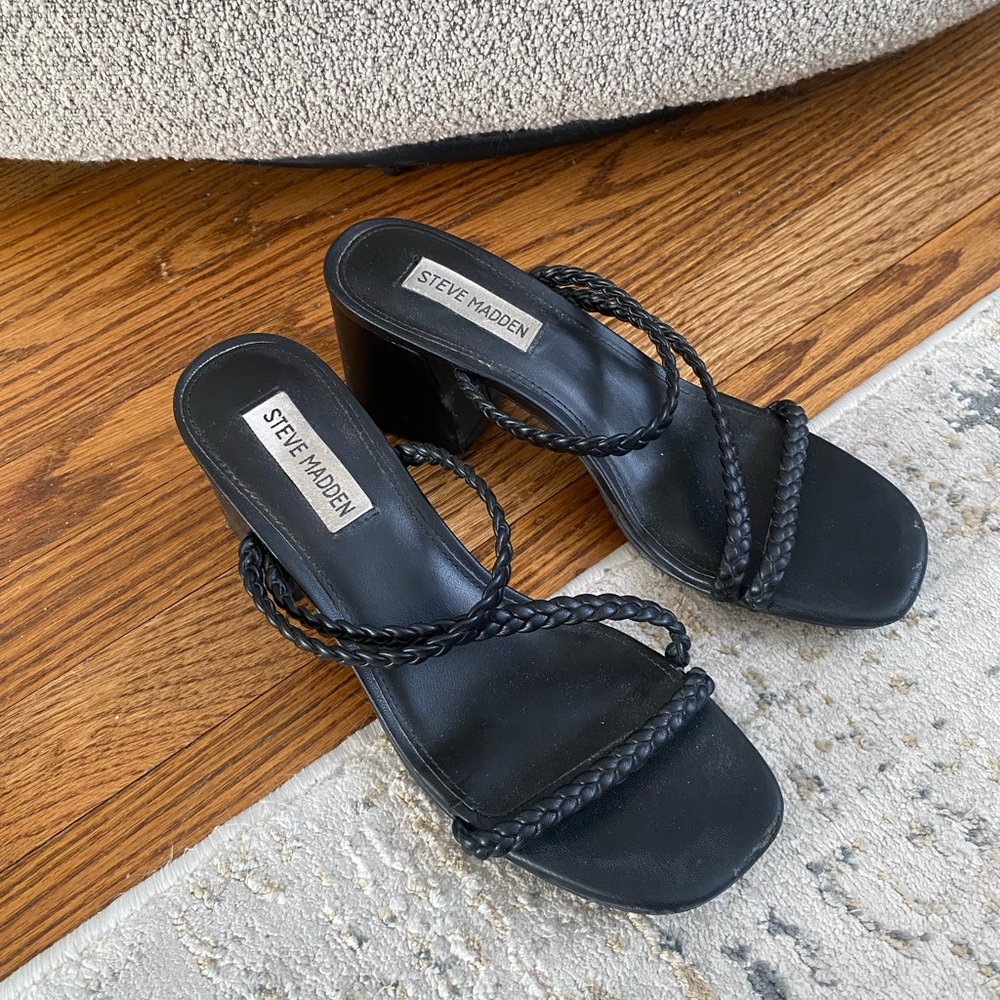 Steve Madden Black Wedges